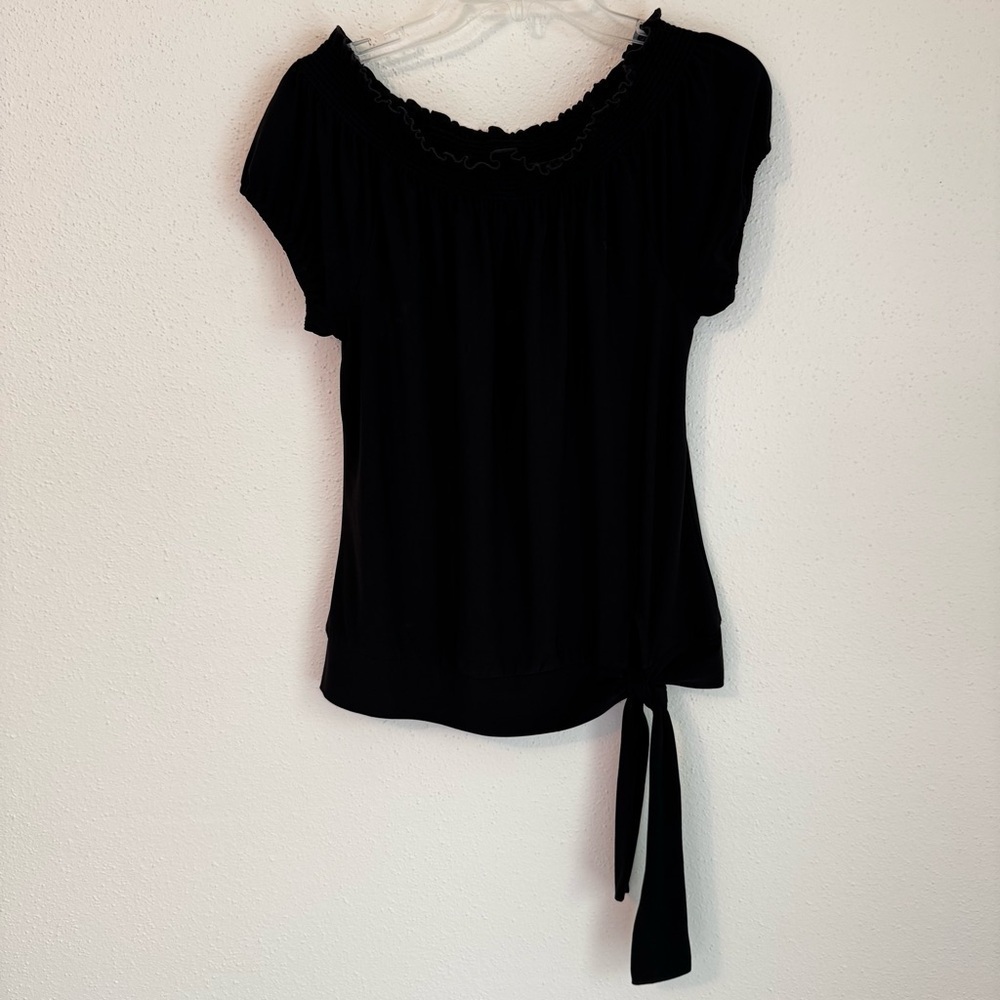 White House Black Market Off Shoulder / Side Tie Top Size M
